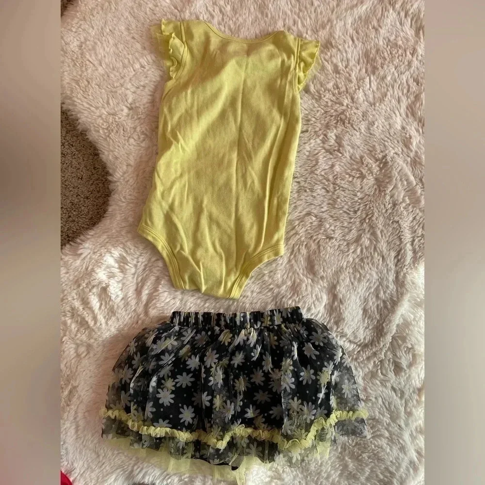Wonder Nation Baby girl skirt outfit size 24m